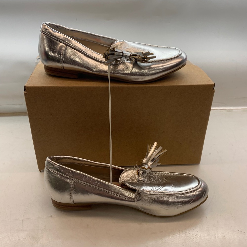 Madden‎ Girl Silver Metallic Tassel Loafers Womens Size 7 Slip On Flat Shoes